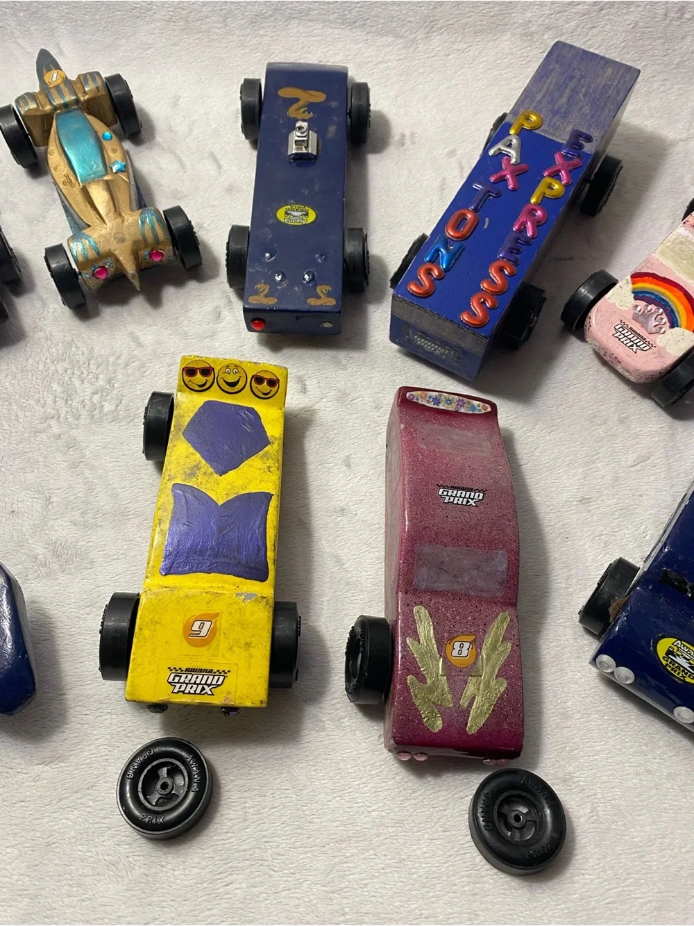 VINTAGE LOT of 9 Pinewood DERBY CARS PINECARS Cub Boy Scouts Wooden PINE CARS